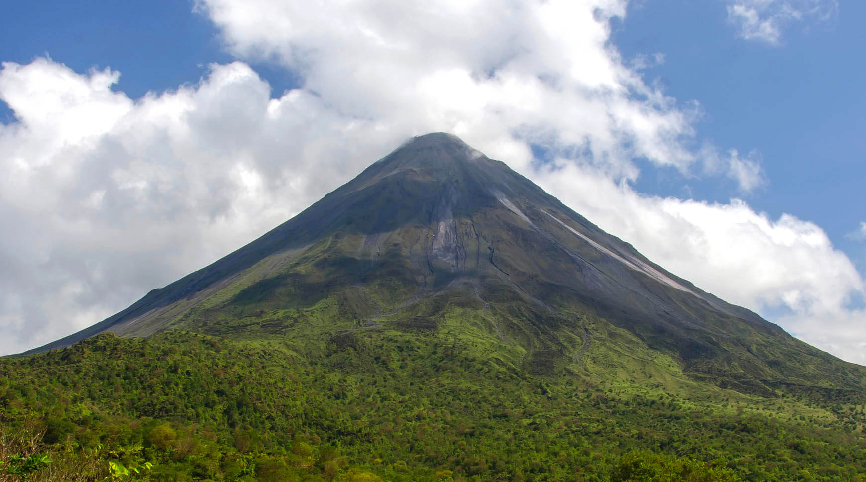 3 days at Arenal Volcano, Tabacon Hot Springs & Monteverde Sky Trek