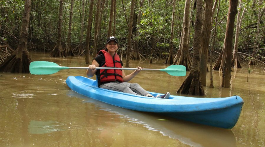 damas estuary mangrove kayak girl