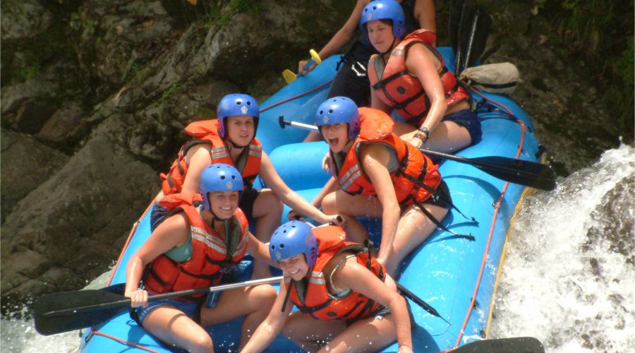 pacuare river radfting action