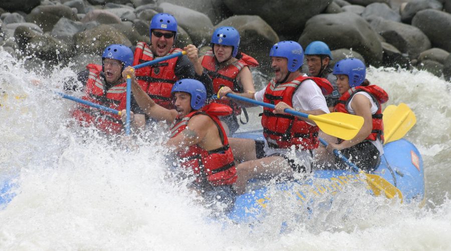 pacuare river radfting adrenaline