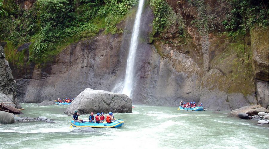 pacuare river radfting waterfall