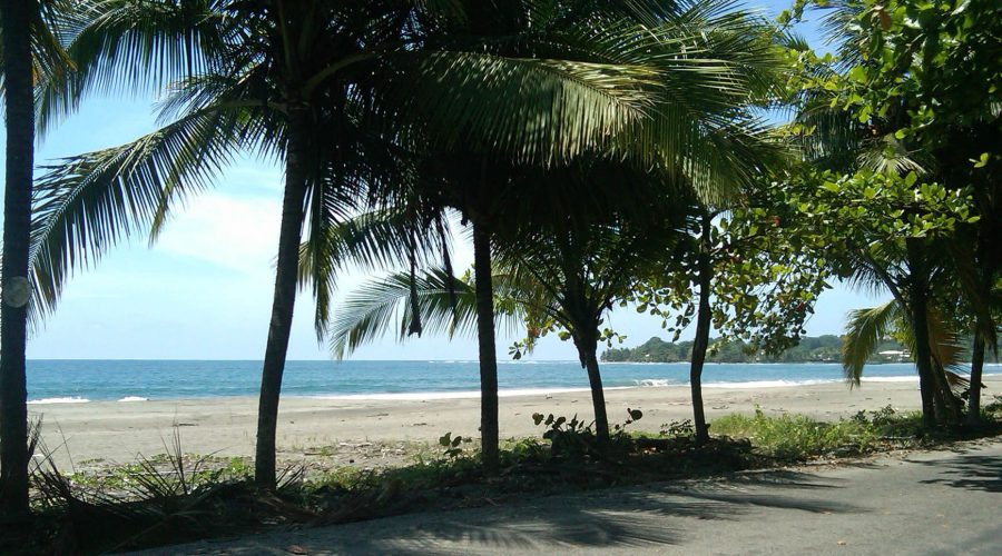 puerto viejo beach from street