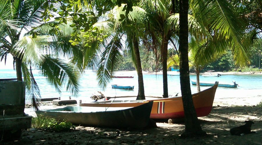 puerto viejo beach pangas