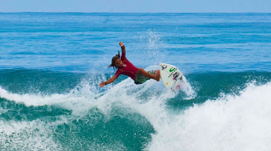 puerto viejo beach surfing