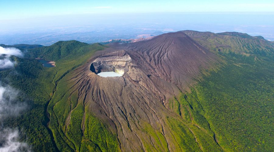 rincon de la vieja national park volcano