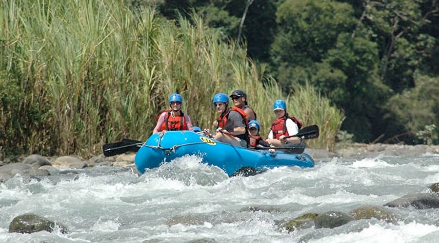 savegre rafting people