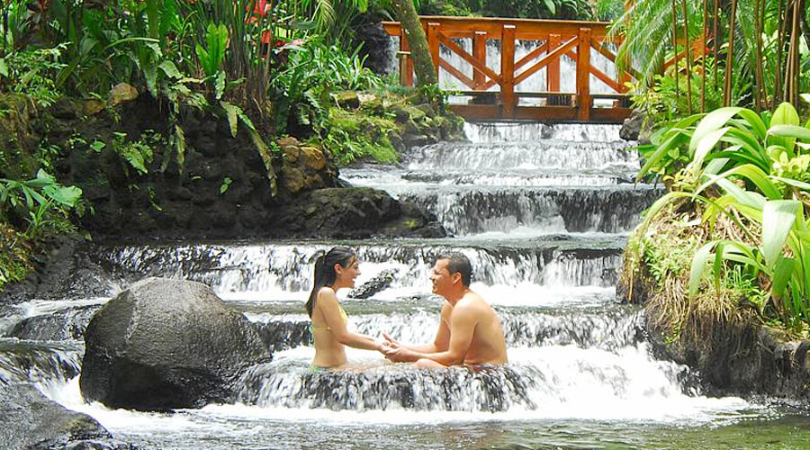 tabacon hot springs couple