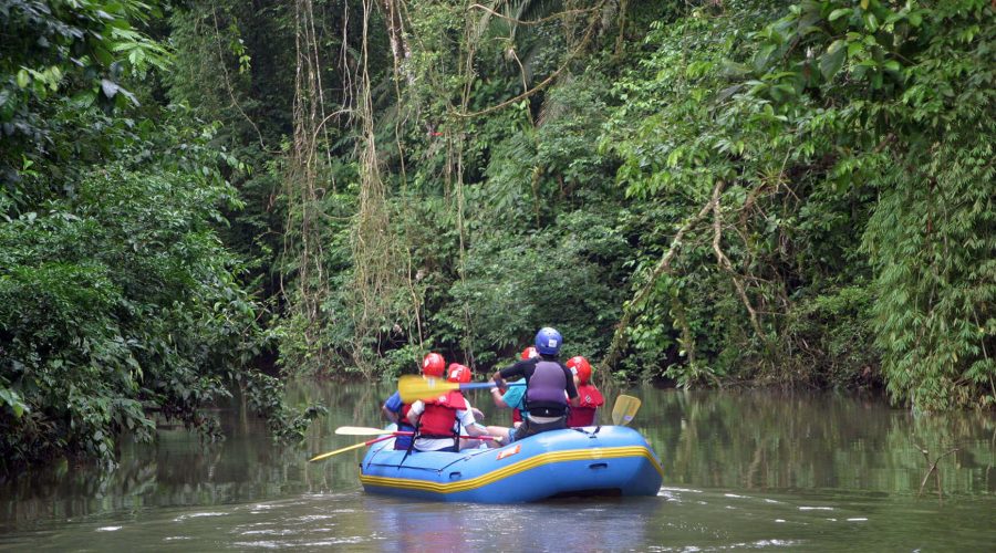 Hacienda Pozo Azul floating Tour Couple